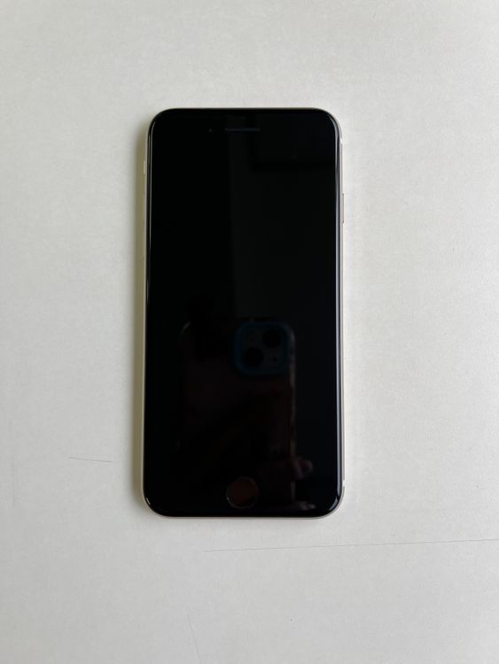 ���� iPhone SE (��3����) 64GB �������饤�� �Хåƥ꡼97%  - 4934