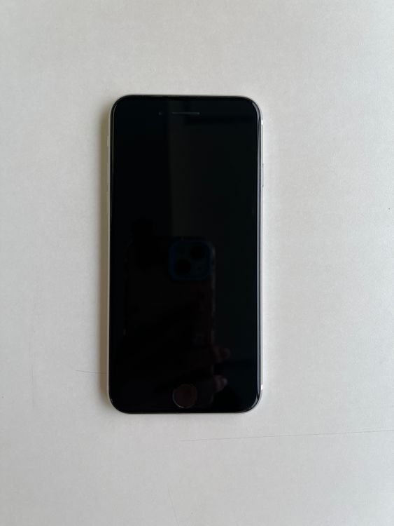 ���� iPhone SE (��2����) 64GB �ۥ磻�� �Хåƥ꡼72% - 2192