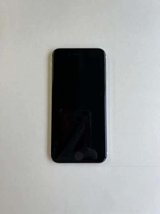 ���� iPhone SE (��2����) 64GB �ۥ磻�� �Хåƥ꡼77%  - 7744