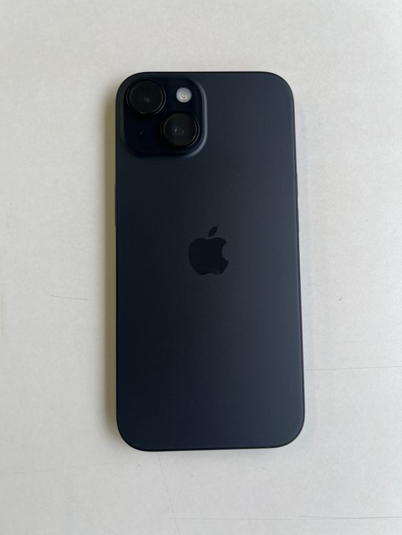 ���� iPhone 15 128GB �֥�å� �Хåƥ꡼83% MTMH3J/A - 5142