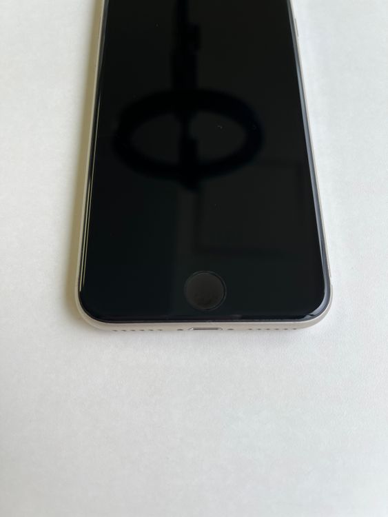 ���� iPhone SE (��3����) 128GB �������饤�� �Хåƥ꡼80% - 4850