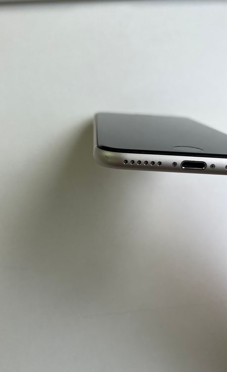 ���� iPhone SE (��3����) 64GB �������饤�� �Хåƥ꡼84% - 1322