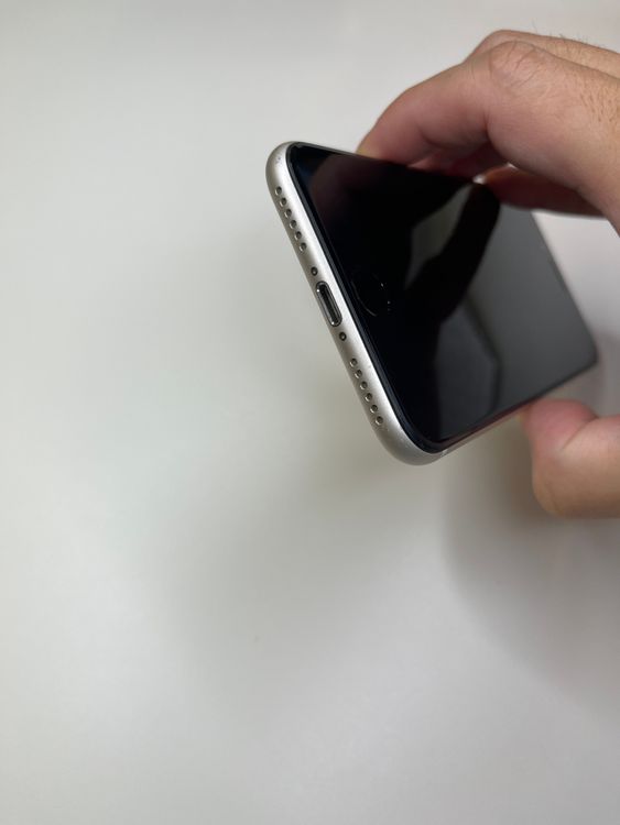  iPhone SE3 64GB 饤 Хåƥ꡼100% MMYD3J/A 04751