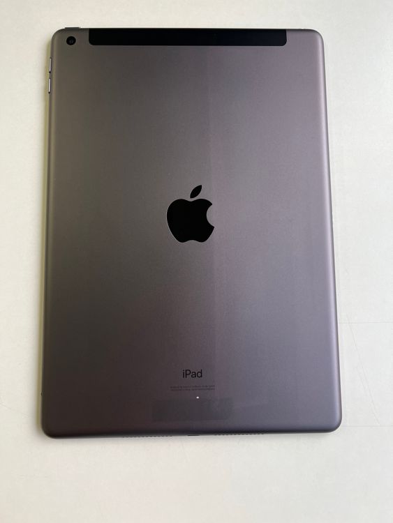 ���� iPad (��8����) Wi-Fi+Cellular 32GB ���ڡ������쥤 - 1445
