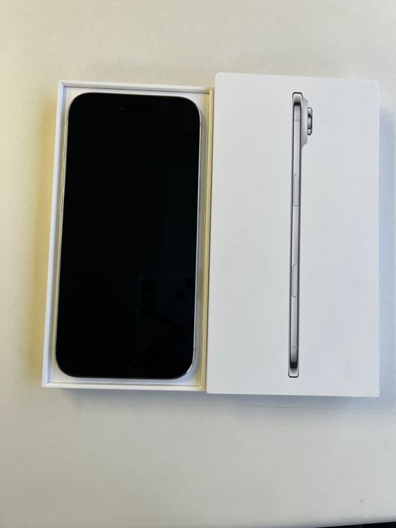 ̤������ iPhone Air 256GB ���饦�ɥۥ磻�� MG284J/A - 8832