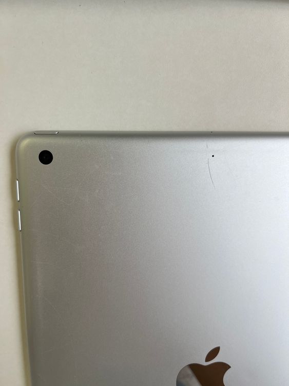 ���� iPad (��9����) 64GB ����С� MK2L3J/A - KMR9