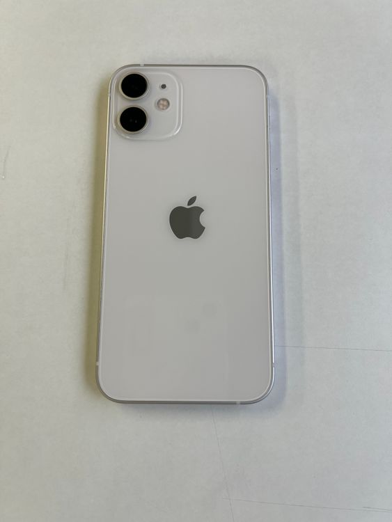 ほぼ新品　iPhone12mini 256GB ホワイト Apple iPhone 12 mini 256GB SIMフリー [ホワイト] 価格比較