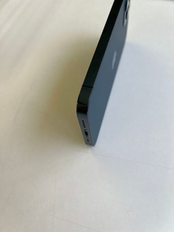 ���� iPhone 12 Pro 128GB �ѥ��ե��å��֥롼 �Хåƥ꡼84% - 9056