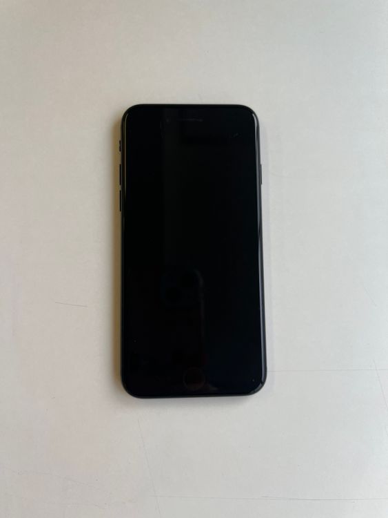 ���� iPhone SE (��3����) 64GB �ߥåɥʥ��� �Хåƥ꡼90% - 2175