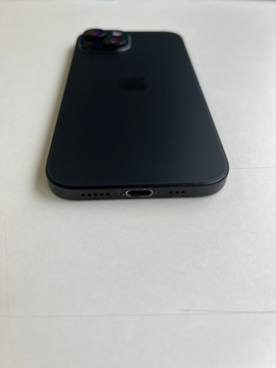 ���� iPhone 15 128GB �֥�å� �Хåƥ꡼84% MTMH3J/A - 8844