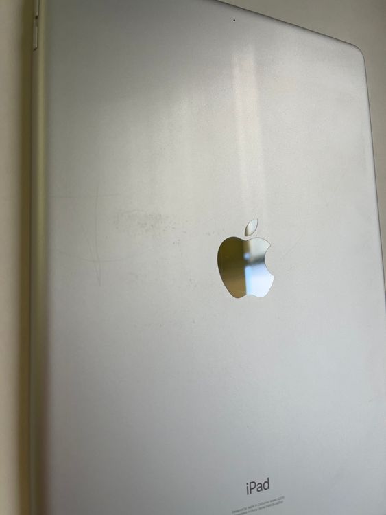 ���� iPad (��8����) Wi-Fi 32GB ����С� MYLA2J/A - Q1GD