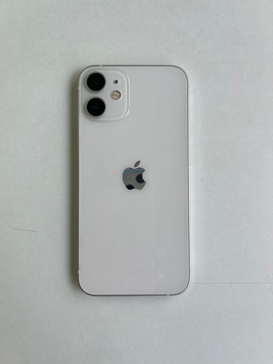 ���� iPhone 12 mini 128GB �ۥ磻�� �Хåƥ꡼75% - 6694