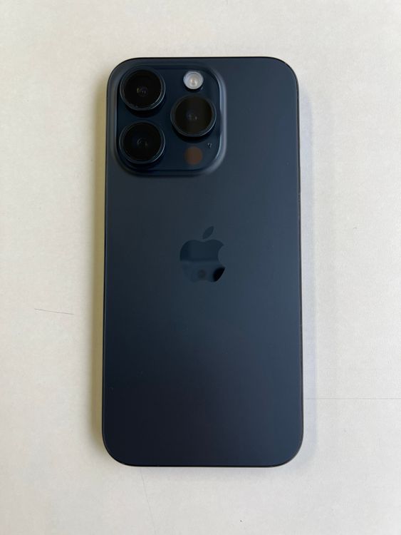 ����iPhone 15 Pro 256GB �֥롼�����˥��� �Хåƥ꡼86% - 4688