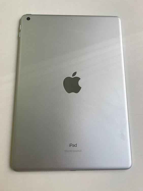 iPad 8 32GB С Хåƥ꡼ 94 MYLA2J/A-KQ1GD