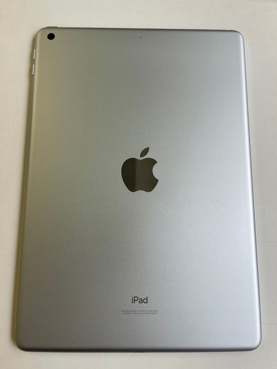  iPad 8 32GB С Хåƥ꡼90% MYLA2J/A