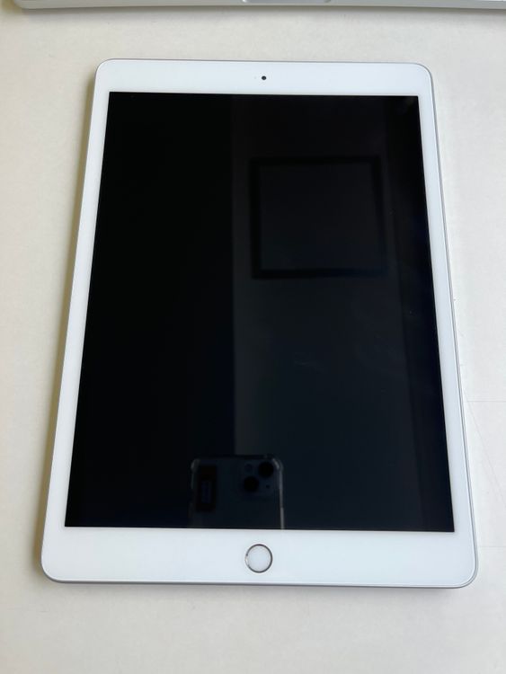  iPad 8 32GB С Хåƥ꡼89% MYLA2J/A