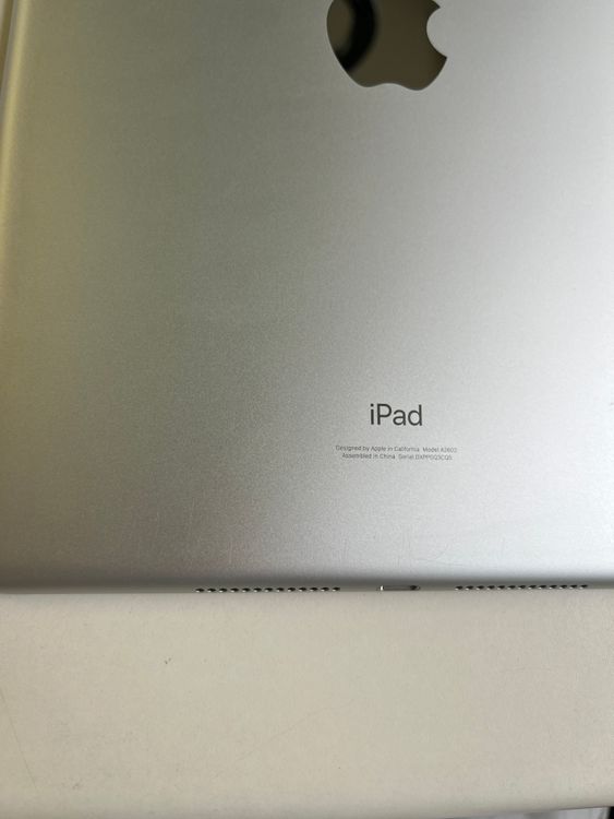 ���� iPad (��9����) 64GB ����С� MK2L3J/A - CQ5