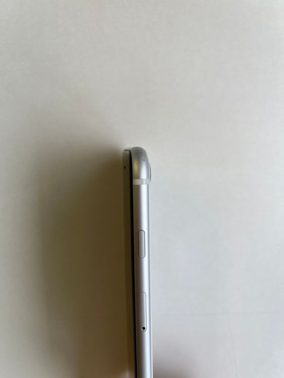 ���� iPhone SE (��2����) 64GB �ۥ磻�� �Хåƥ꡼82% - 2967