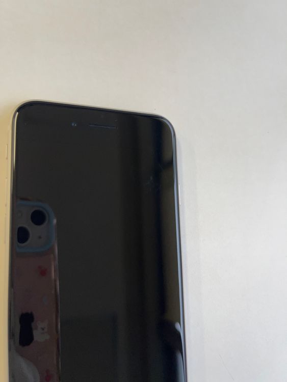 ���� iPhone SE (��3����) 64GB �������饤�� �Хåƥ꡼100% - 9363