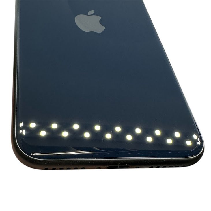 �ڥХåƥ꡼99%��iPhone��SE����3�����64GB���ߥåɥʥ��ȡ�SIM�ե꡼��au��