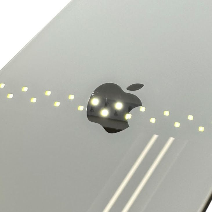 iPhone��SE����2�����128GB���ۥ磻�ȡ�SIM�ե꡼