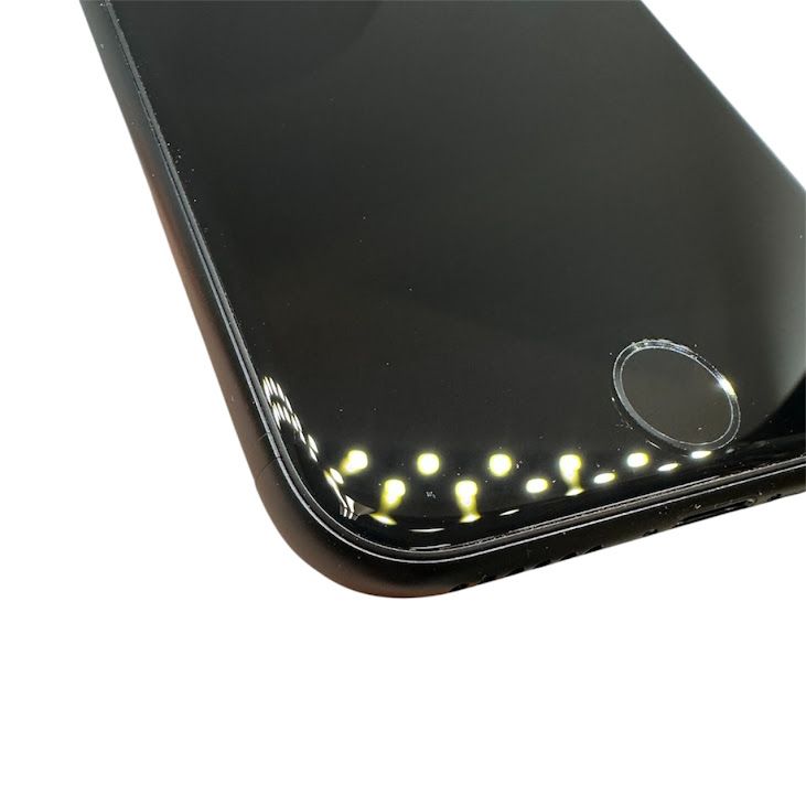 �ڥХåƥ꡼87%��iPhone��SE����2�����64GB���֥�å���SIM�ե꡼���ɥ�����