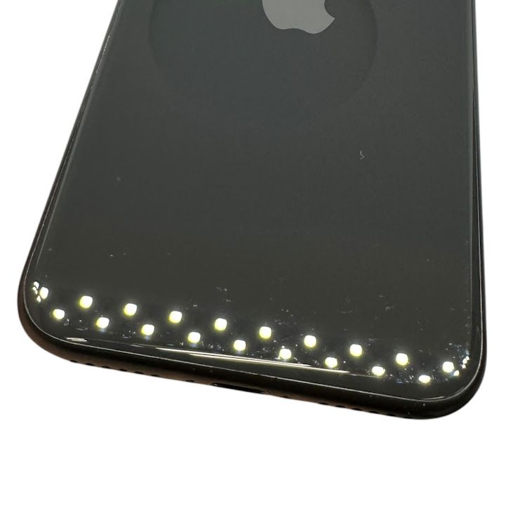 iPhone��SE����2�����128GB���֥�å���SIM�ե꡼��au��