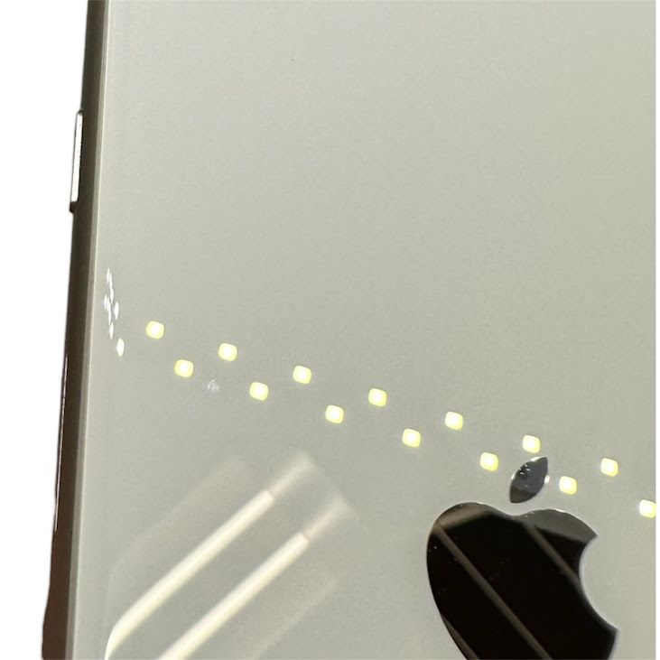 �ڥХåƥ꡼97%��iPhone��SE����3�����64GB���������饤�ȡ�SIM�ե꡼��au��