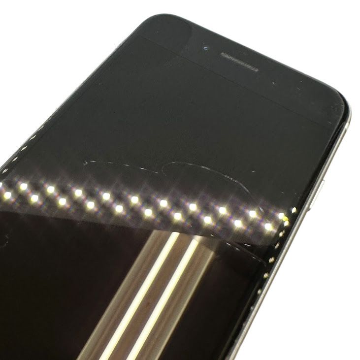 �ڥХåƥ꡼100%��iPhone��SE����2�����64GB���ۥ磻�ȡ�SIM�ե꡼���ɥ�����