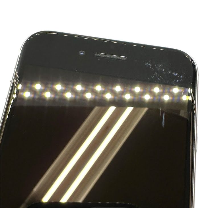 �ڥХåƥ꡼96%��iPhone��SE����2�����64GB���ۥ磻�ȡ�SIM�ե꡼���ɥ�����