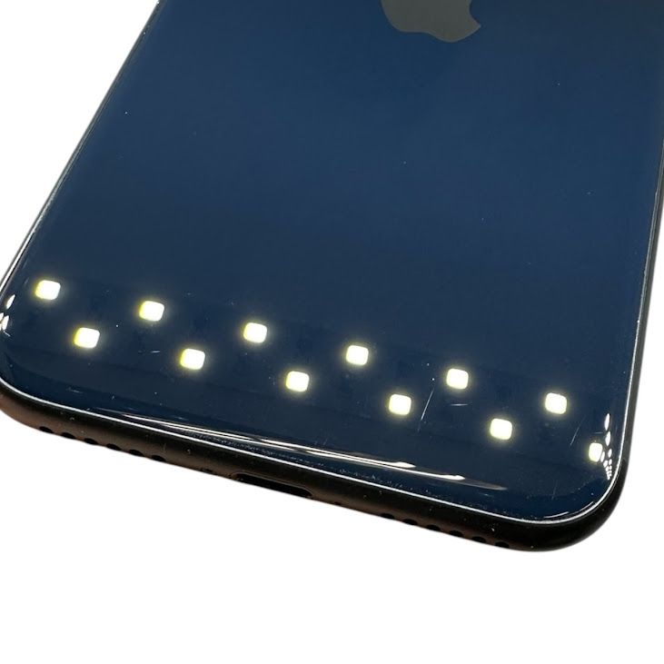 �ڥХåƥ꡼100%��iPhone��SE����3�����64GB���ߥåɥʥ��ȡ�SIM�ե꡼��au��