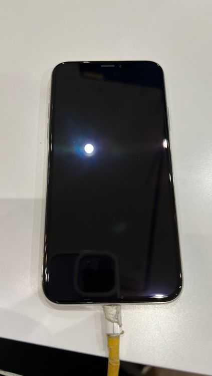 �ڽ���Ź�����ѡ�iPhoneX 64GB ����С� sim���å�����Ѥ�