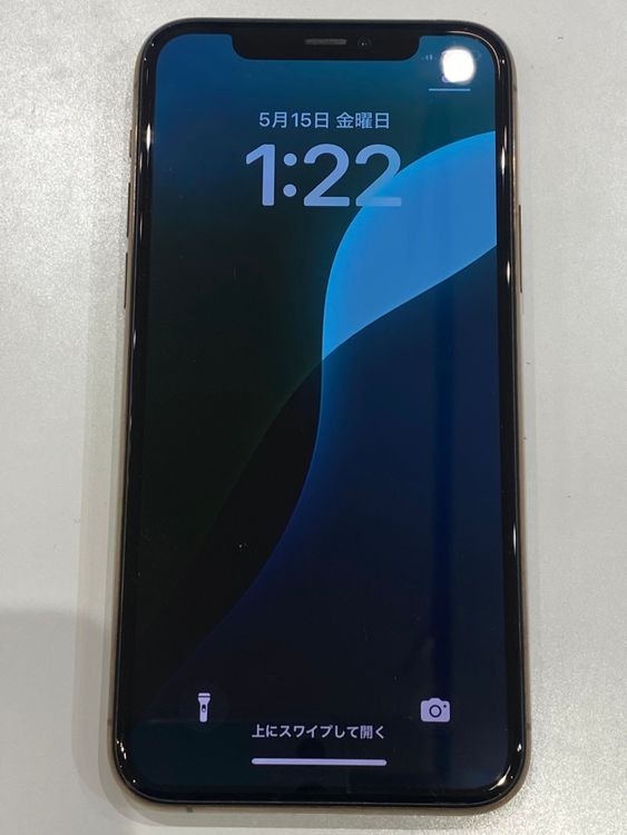 �ڽ���Ź�Хåƥ꡼�򴹺ѡ�iPhone11 Pro 256GB �������