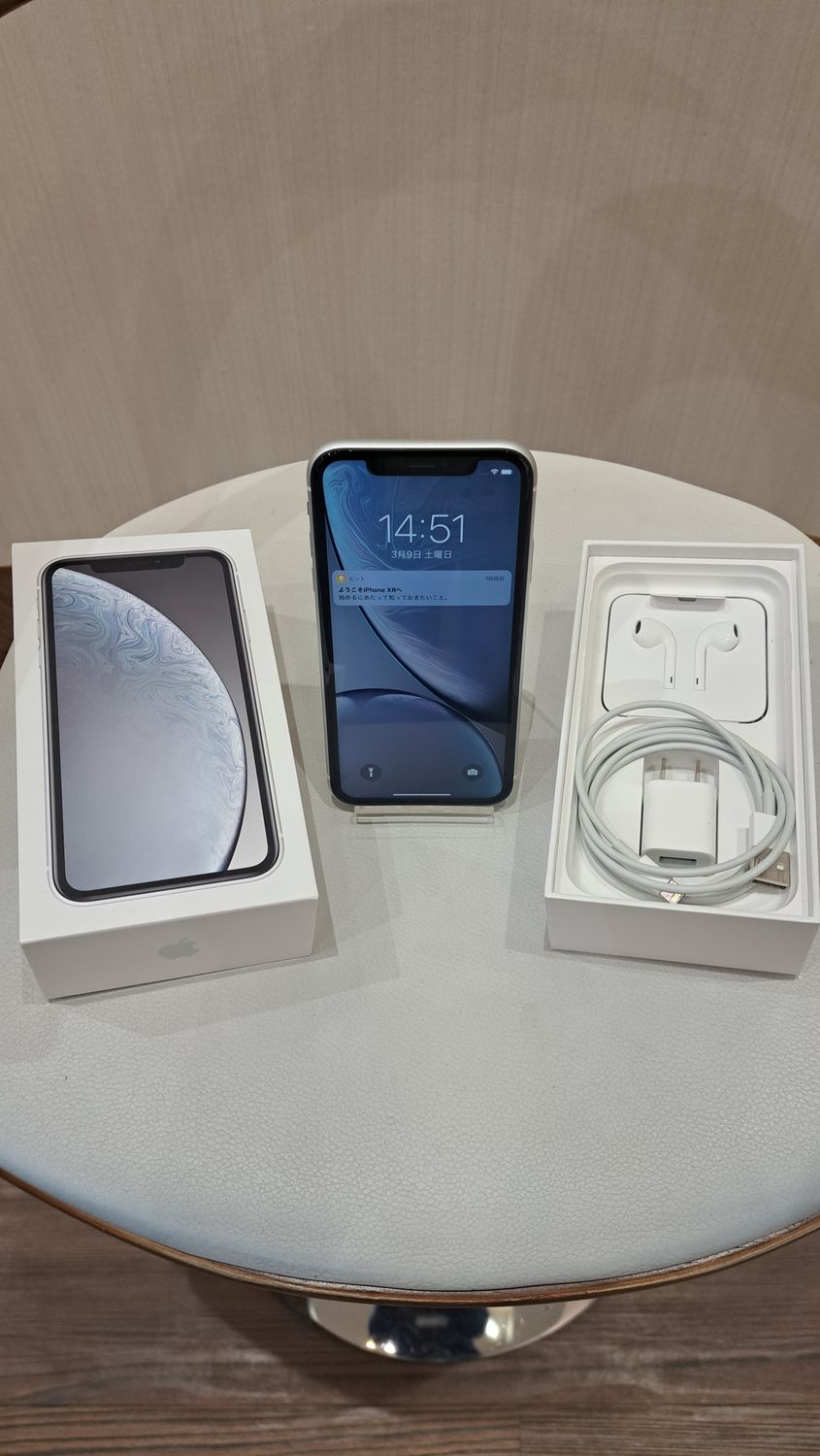 ムスビー｜【修理店清掃済】iPhoneXR 64GB ホワイト ドコモ バッテリー  