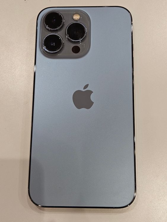 �ڽ���Ź�Хåƥ꡼�򴹺ѡ�iPhone13Pro 256GB ������֥롼 SIM���å�����Ѥ�