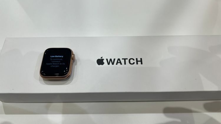 �ڽ���Ź�����ѡ�Apple Watch SE ������塡������ɥ���ߥ˥��ॱ����