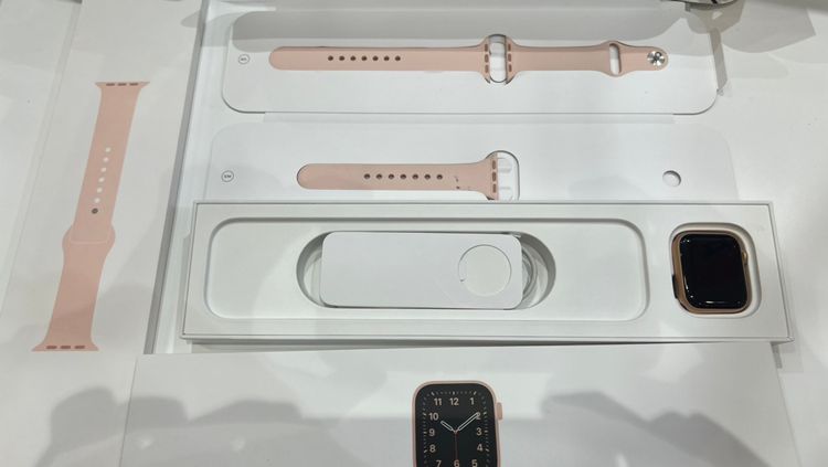 �ڽ���Ź�����ѡ�Apple Watch SE ������塡������ɥ���ߥ˥��ॱ����