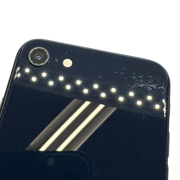 �ڥХåƥ꡼99%��iPhone��SE����3�����64GB���ߥåɥʥ��ȡ�SIM�ե꡼��au��