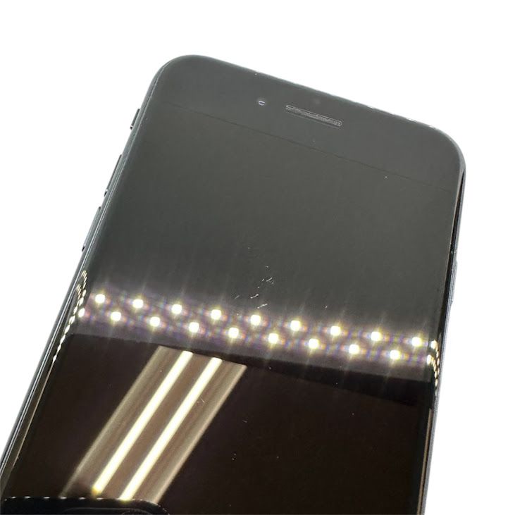 �ڥХåƥ꡼94%��iPhone��SE����3�����64GB���ߥåɥʥ��ȡ�SIM�ե꡼��au��