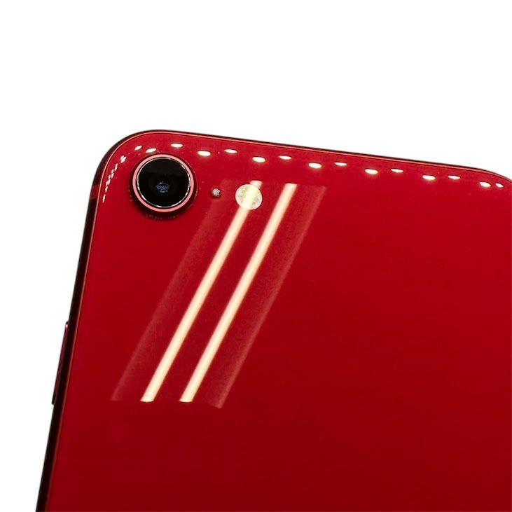 �ڥХåƥ꡼84%��iPhone��SE����2�����64GB���ץ������ȥ�åɡ�SIM�ե꡼��au��