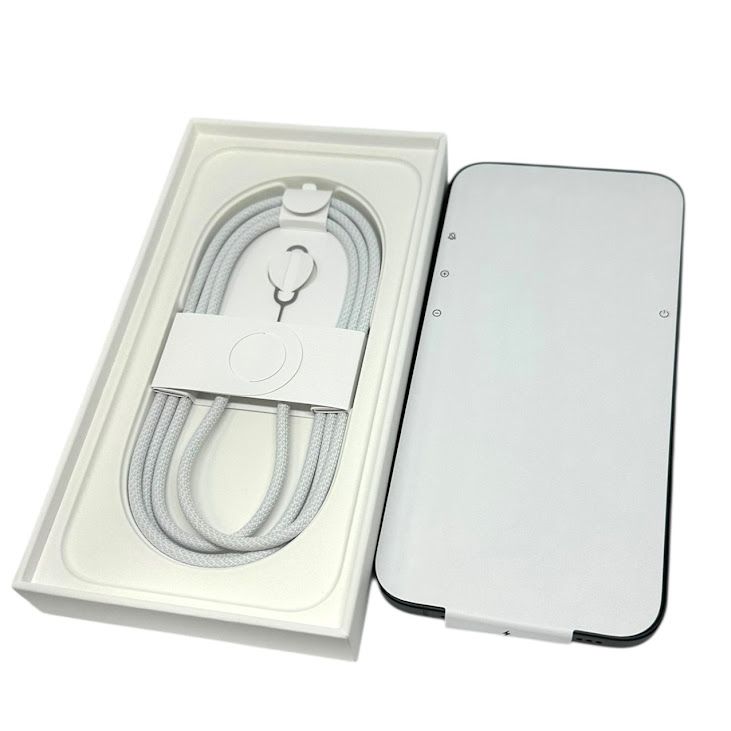 【未使用品】iPhone 16e 128GB ブラック SIMフリー au版