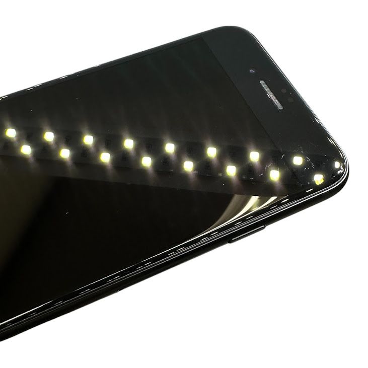 �ڥХåƥ꡼80%��iPhone��SE����3�����128GB���ߥåɥʥ��ȡ�SIM�ե꡼��au��