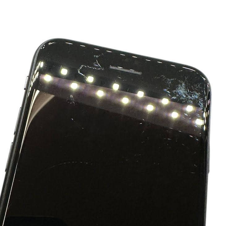 �ڥХåƥ꡼99%��iPhone��SE����2�����64GB���֥�å���SIM�ե꡼��au��