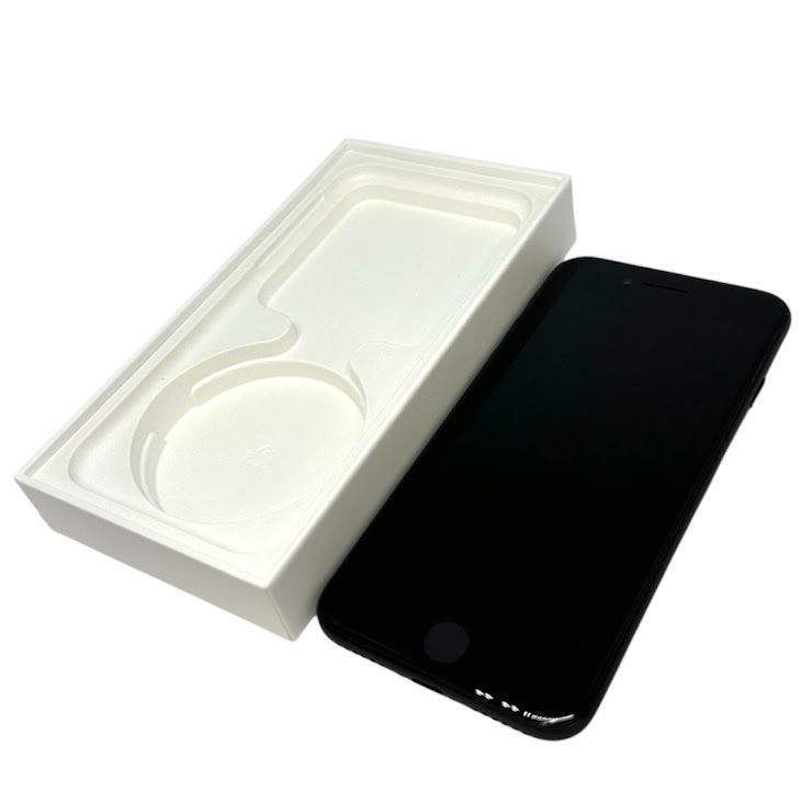 �ڥХåƥ꡼98%��iPhone��SE����2�����64GB���֥�å���SIM�ե꡼