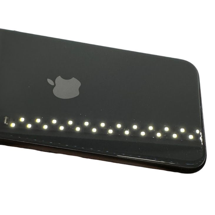 �ڥХåƥ꡼85%��iPhone��SE����2�����128GB���֥�å���SIM�ե꡼