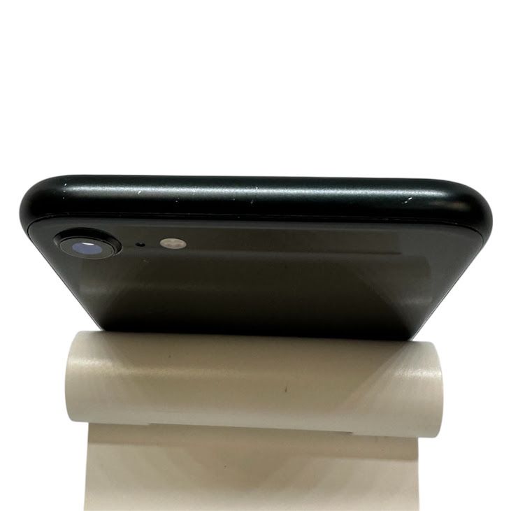 �ڥХåƥ꡼84%��iPhone��SE����3�����64GB���ߥåɥʥ��ȡ�SIM�ե꡼��au��