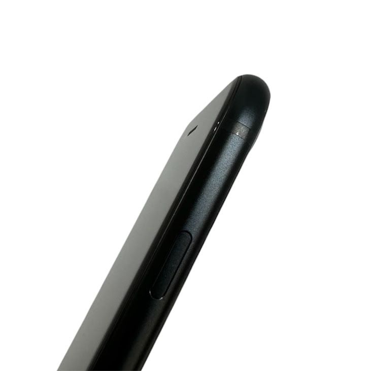 �ڥХåƥ꡼100%��iPhone��SE����3�����64GB���ߥåɥʥ��ȡ�SIM�ե꡼��au��