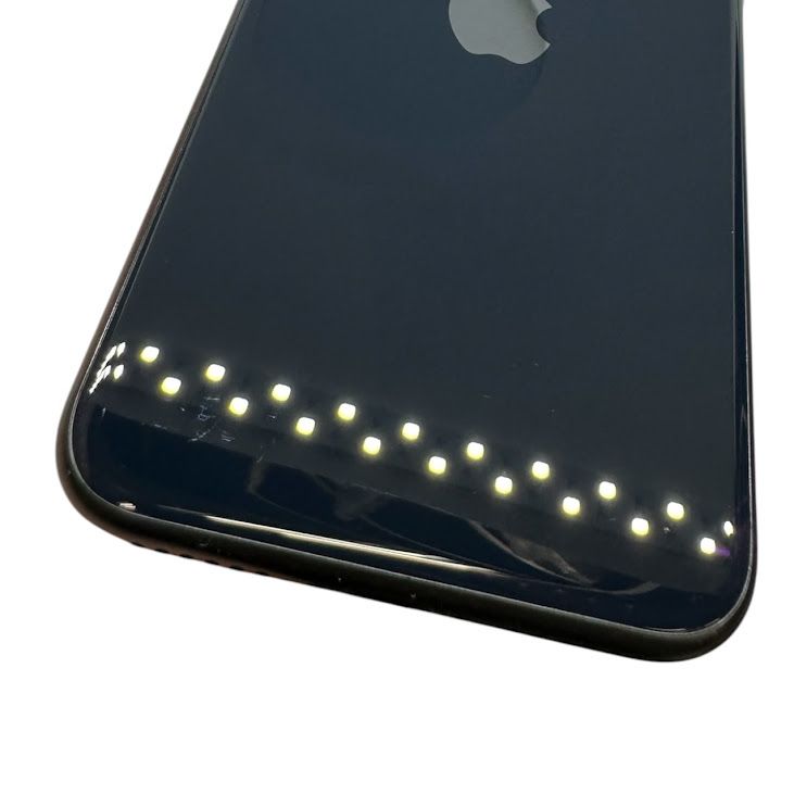 �ڥХåƥ꡼98%��iPhone��SE����3�����64GB���ߥåɥʥ���