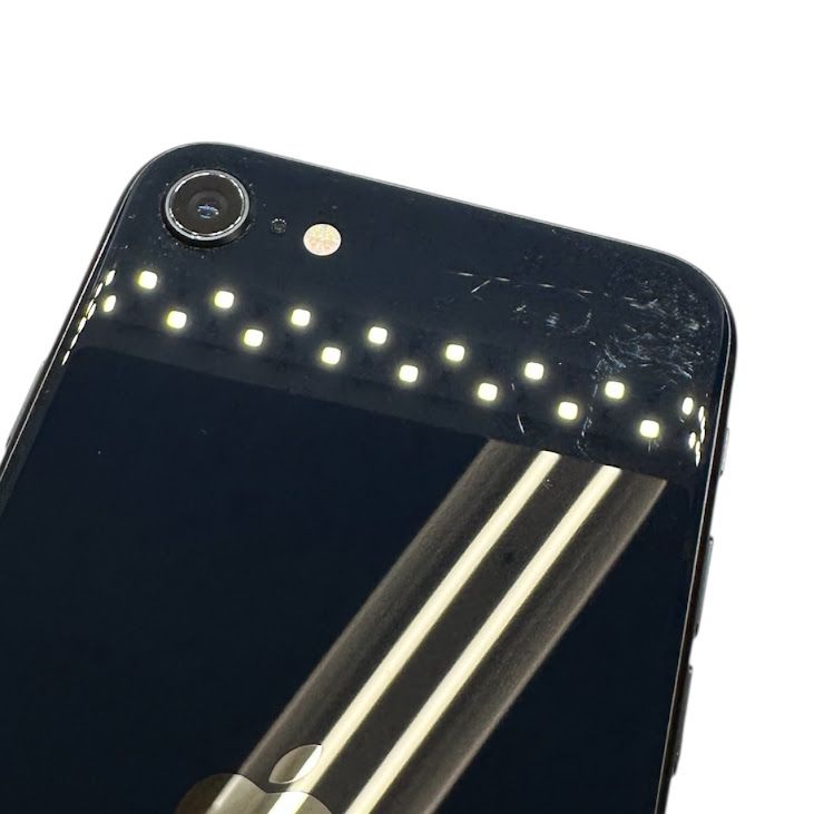 �ڥХåƥ꡼98%��iPhone��SE����3�����64GB���ߥåɥʥ���