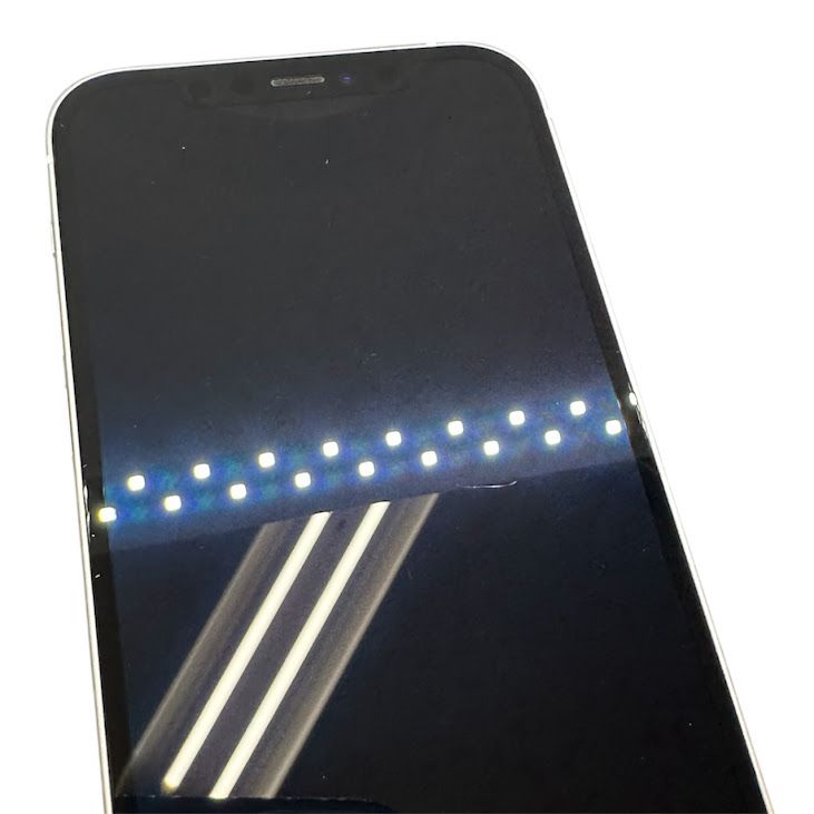 �ڥХåƥ꡼84%��iPhone��12��64GB���ۥ磻�ȡ�SIM�ե꡼��au��